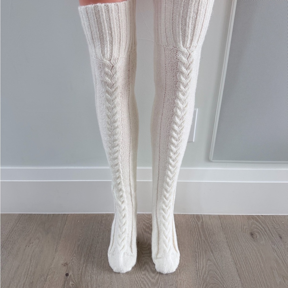 Cozy Cable Knit Over-the-Knee Socks - Picture 4 of 5
